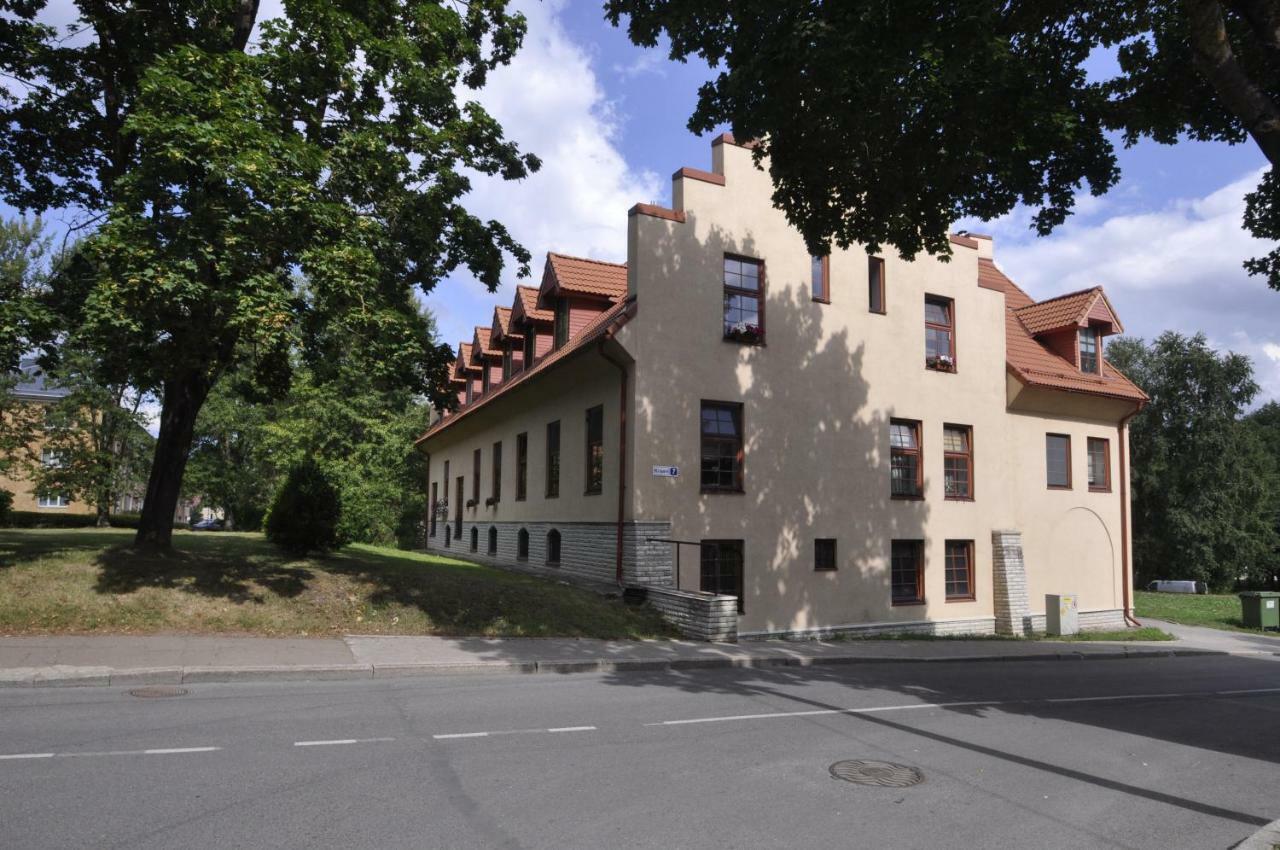 Prestige Apartment Нарва Екстериор снимка